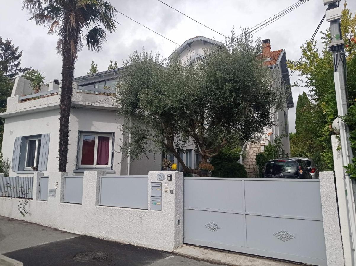 Indépendant. Appartement deux personnes, clair et sympa. Toulouse Extérieur photo